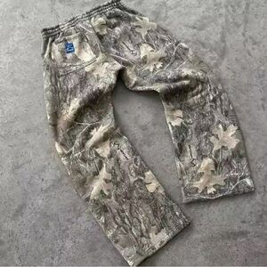 Akimbo Camo Sweatpants
